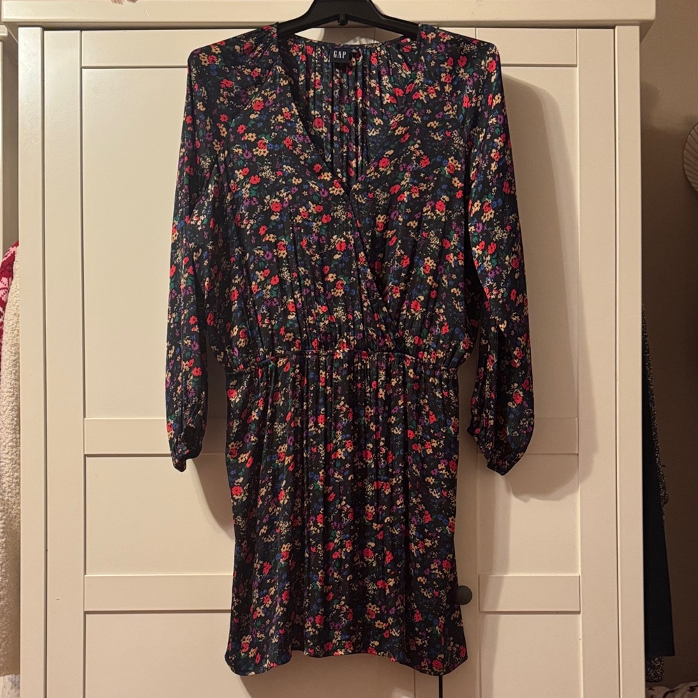 GAP Black Floral Long Sleeve Dress